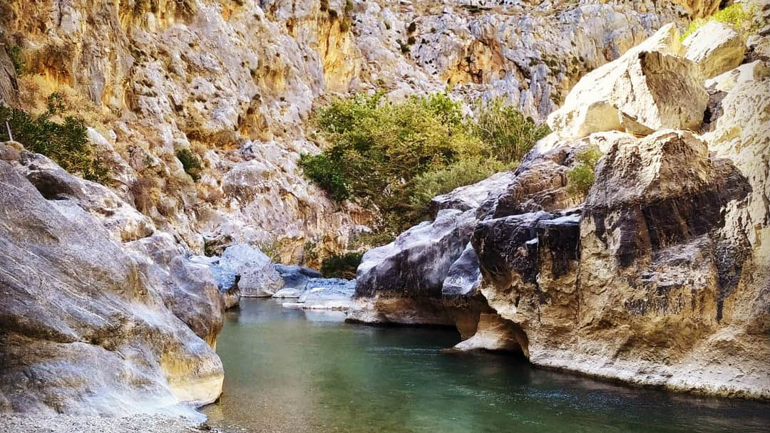 Kourtaliotiko | River trekking